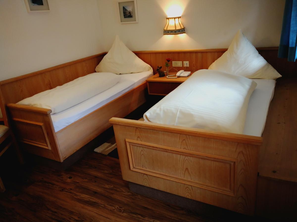 Hotel Pfrontener Hof Eksteriør bilde
